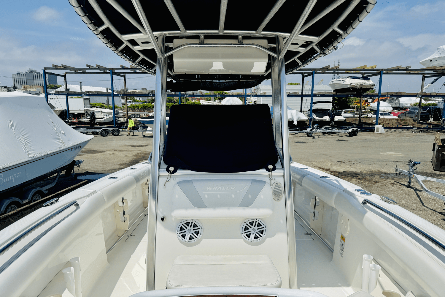 Slide: The Image of Boston Whaler 220 OUTRAGE 2012 - 54