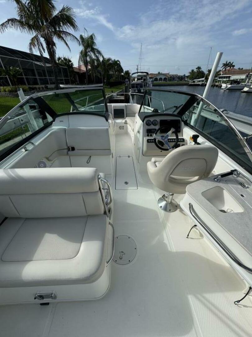 Slide: The Image of Boston Whaler 23 2014 - 5378209