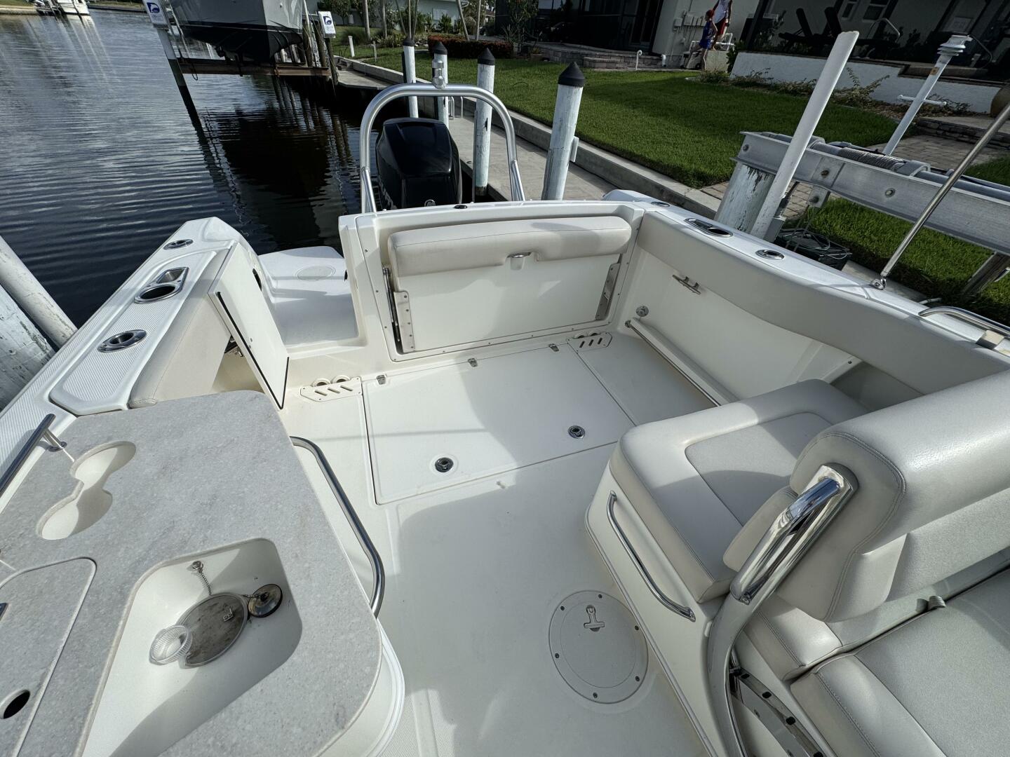Slide: The Image of Boston Whaler 23 2014 - 5378212