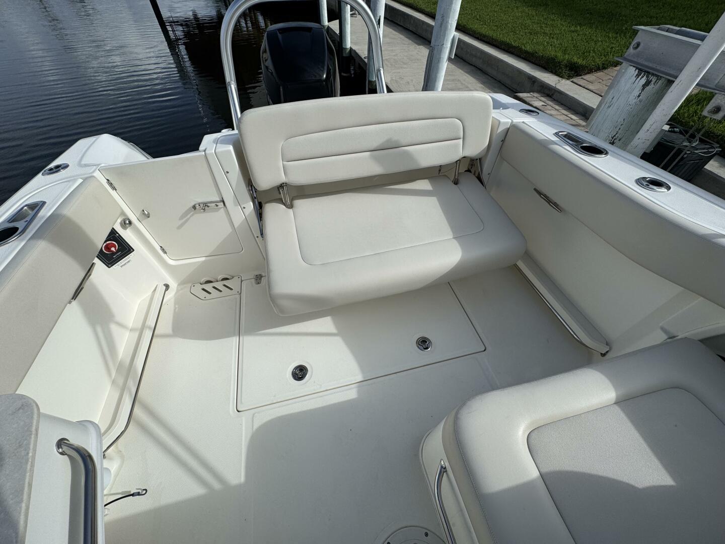 Slide: The Image of Boston Whaler 23 2014 - 5378213