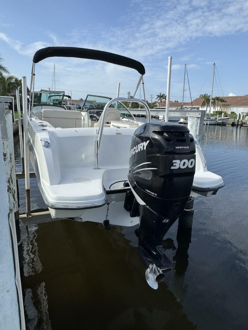 Slide: The Image of Boston Whaler 23 2014 - 5378220