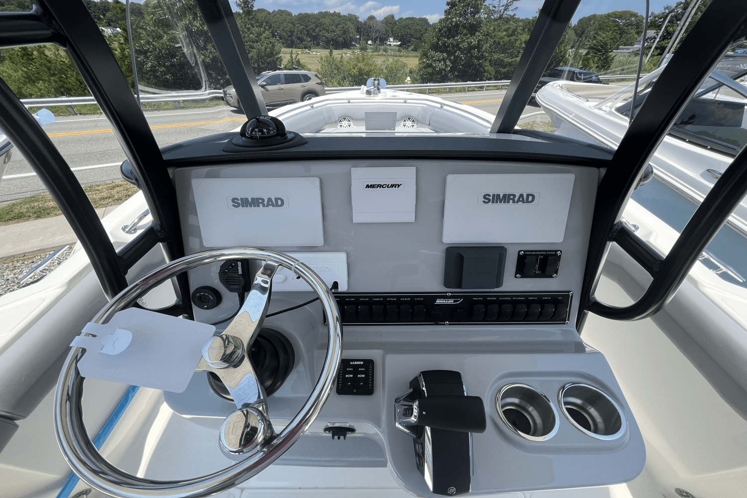 Slide: The Image of Boston Whaler 230 Outrage 2025 - 10