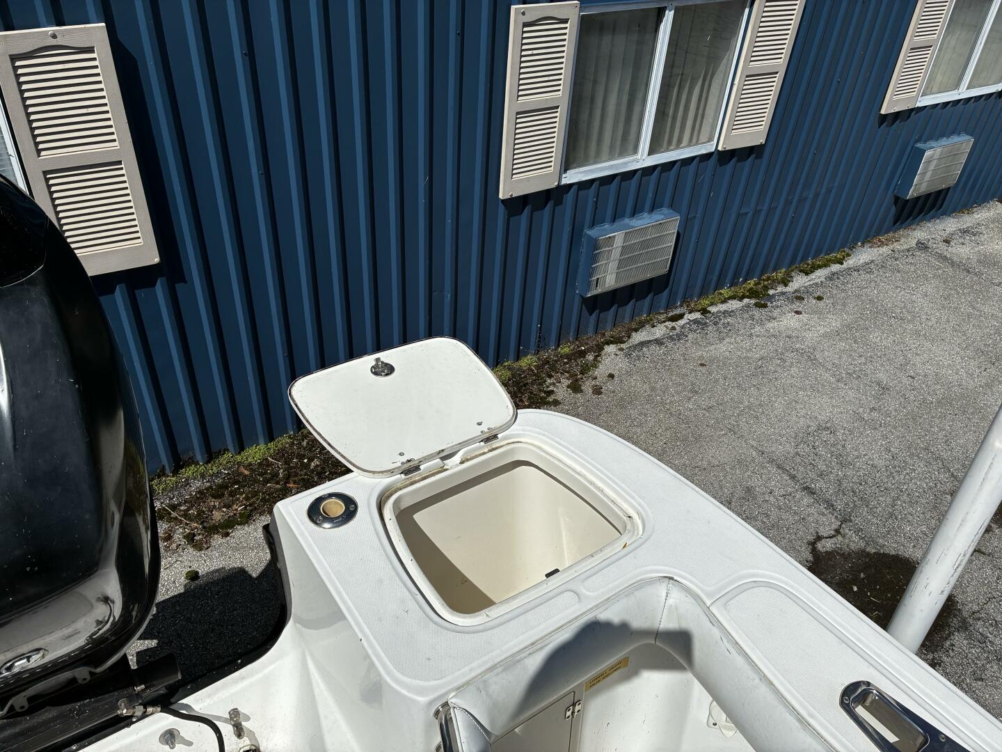 Slide: The Image of Boston Whaler 235 Conquest 2005 - 5295485