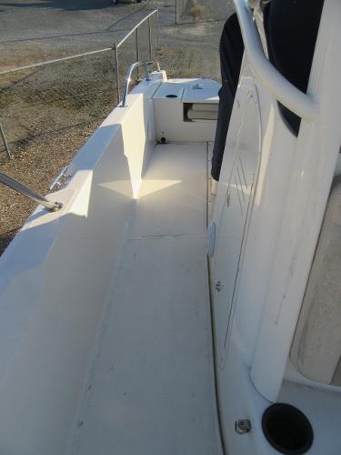 Slide: The Image of 2019 Boston Whaler 240 Dauntless boat deck view. - 5