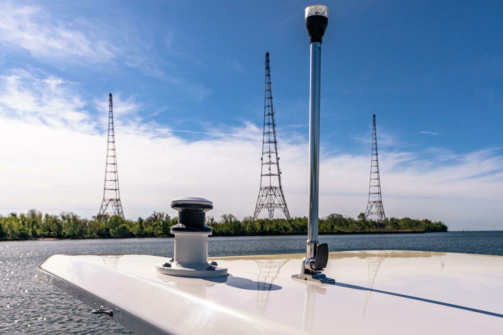 Slide: The Image of Boston Whaler 240 Vantage 2023 - 5251135