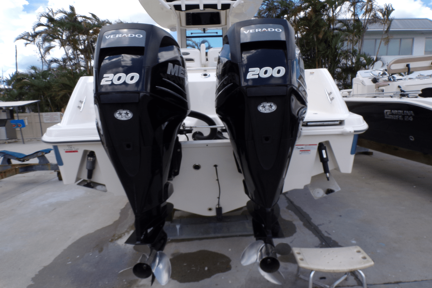 Slide: The Image of Boston Whaler 250 OUTRAGE 2009 - 17