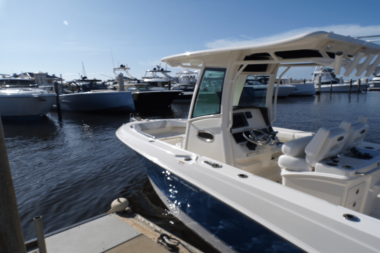 Slide: The Image of Boston Whaler 250 OUTRAGE 2009 - 25
