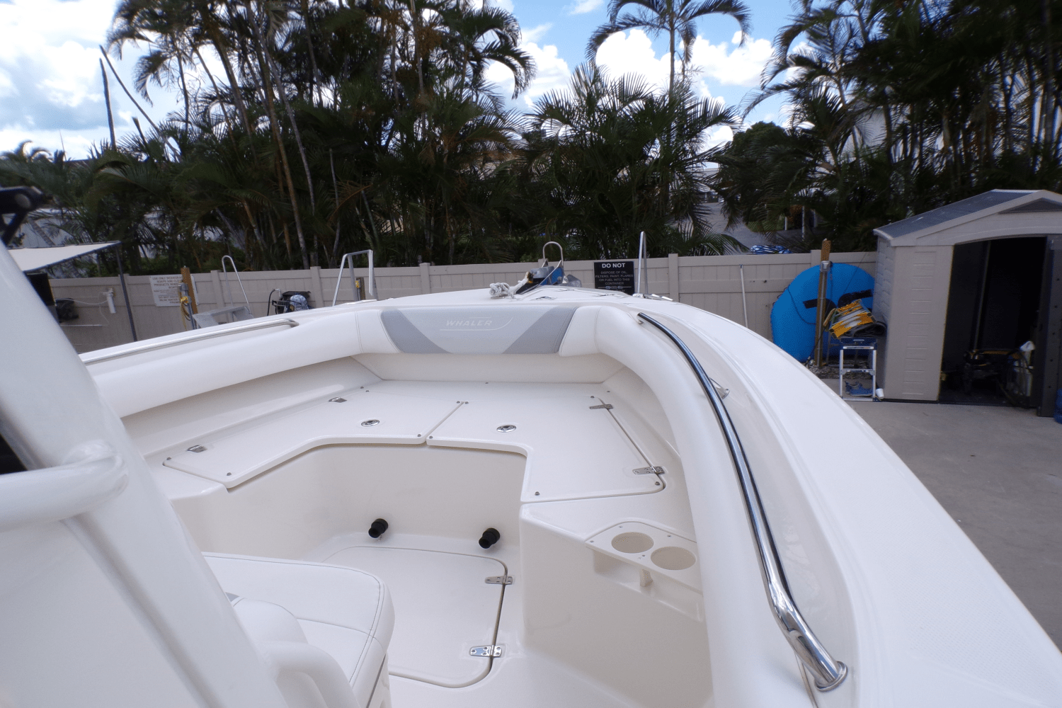 Slide: The Image of Boston Whaler 250 OUTRAGE 2009 - 31