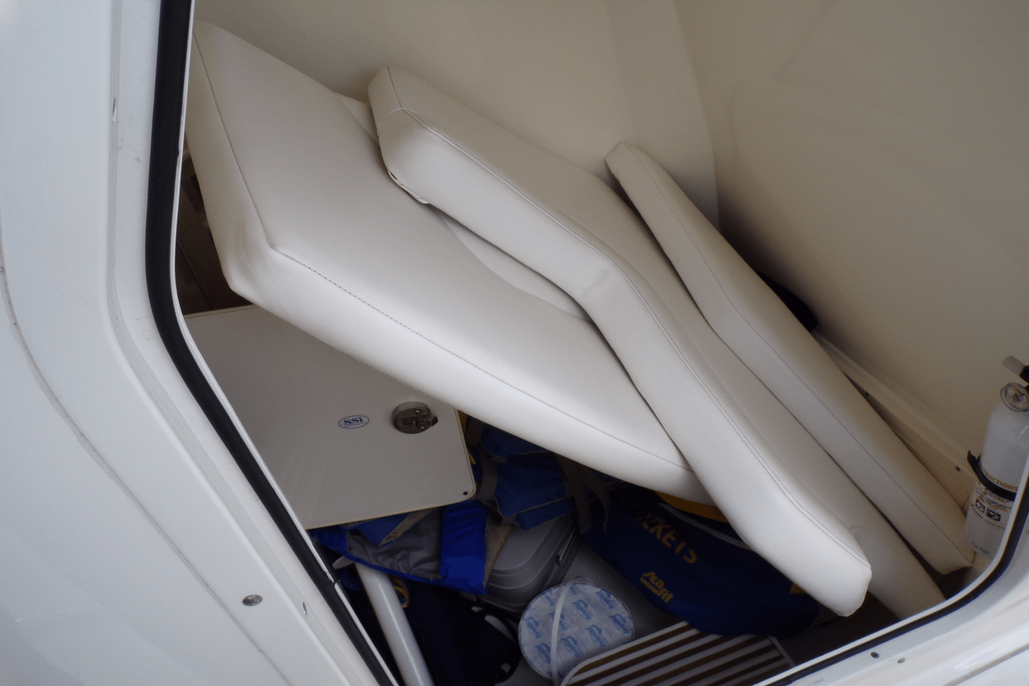 Slide: The Image of Boston Whaler 250 OUTRAGE 2009 - 35