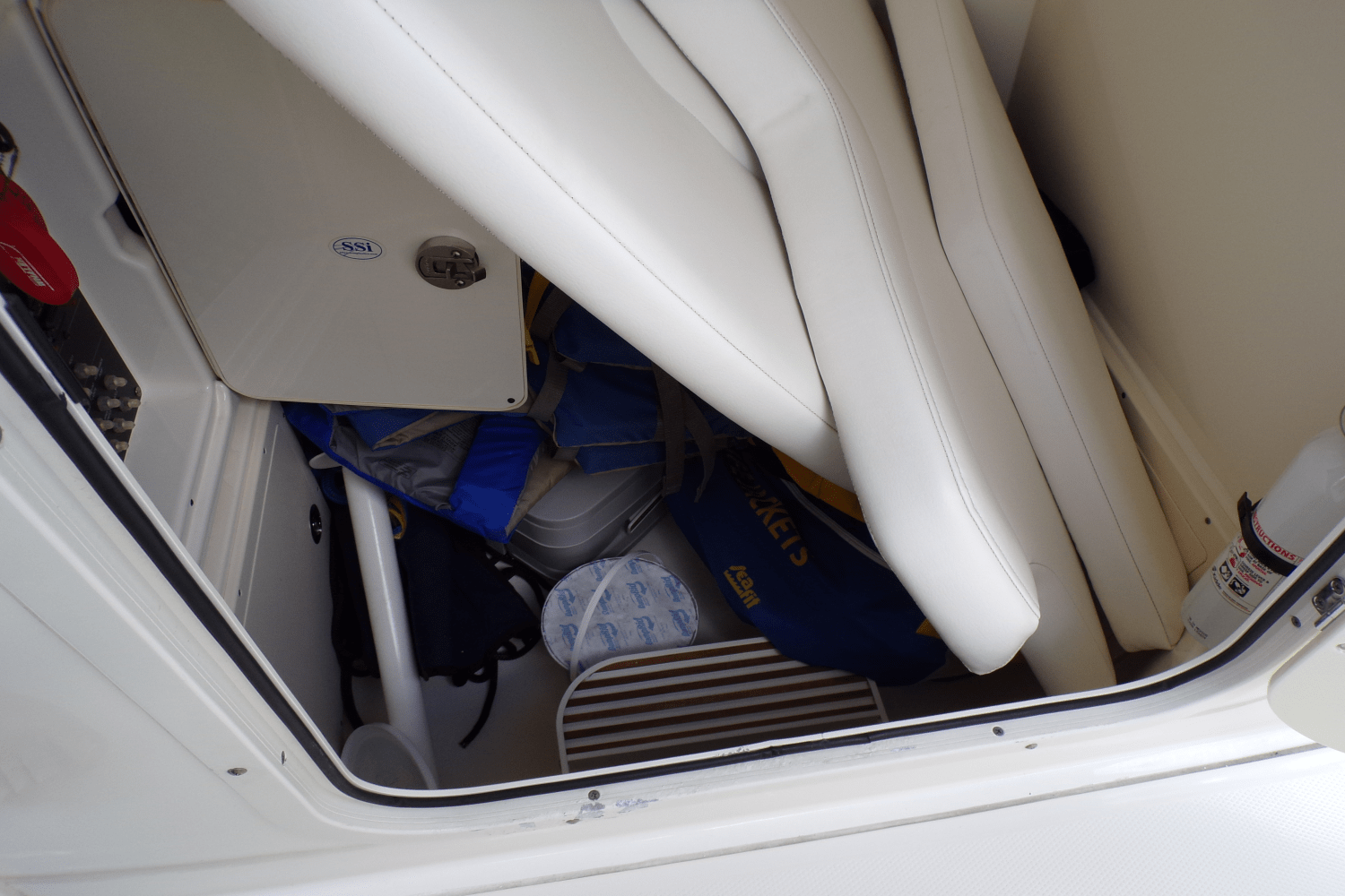 Slide: The Image of Boston Whaler 250 OUTRAGE 2009 - 36