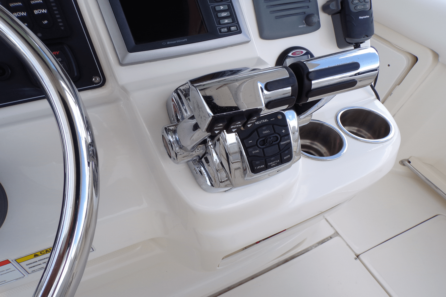 Slide: The Image of Boston Whaler 250 OUTRAGE 2009 - 48