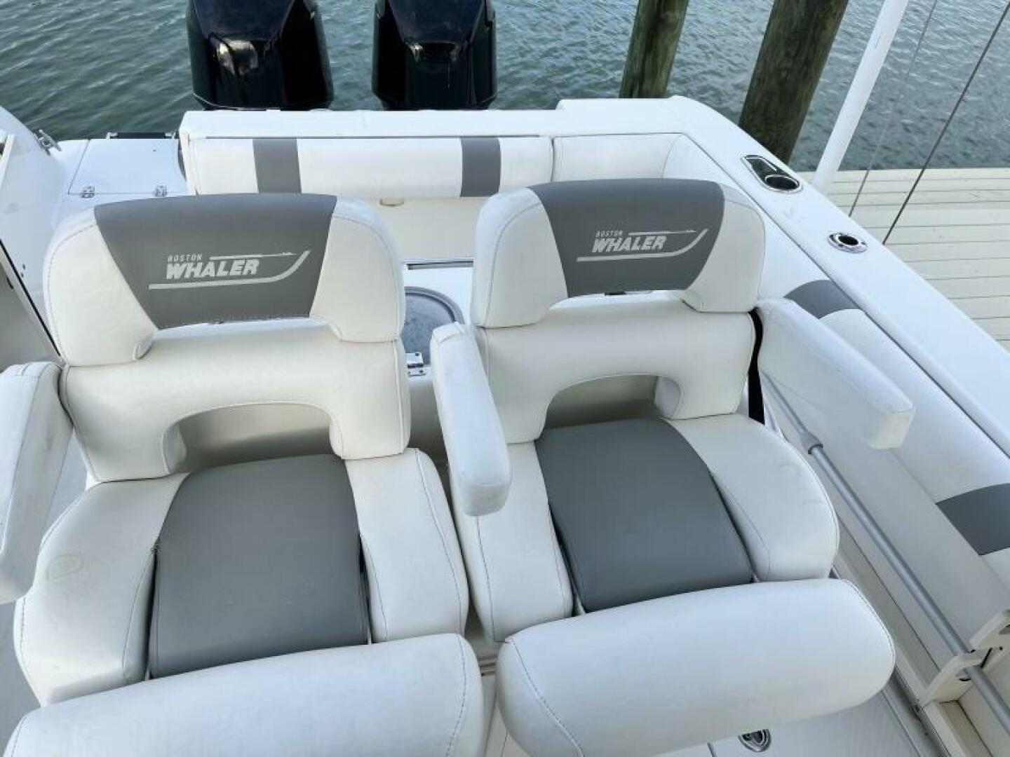 Slide: The Image of Boston Whaler 250 Outrage 2009 - 5051143