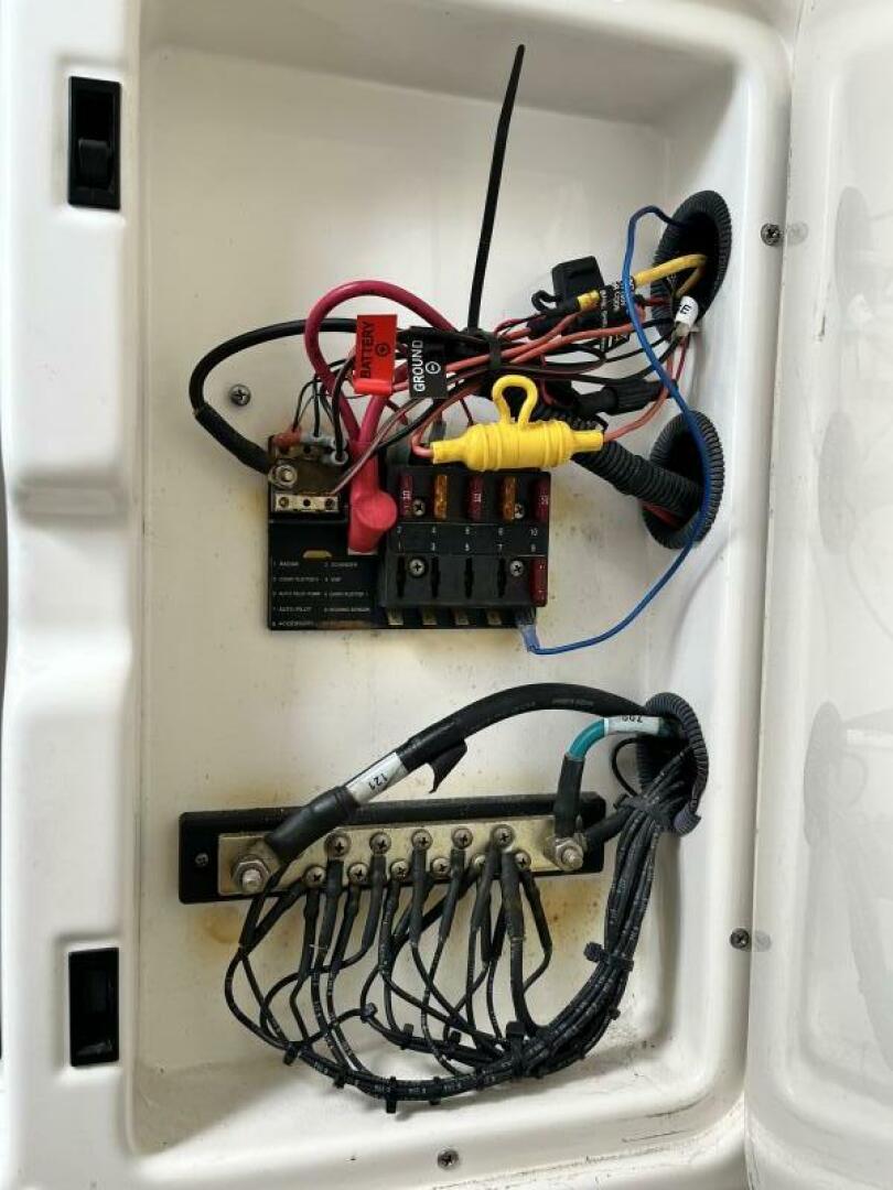 Slide: The Image of Boston Whaler 250 Outrage 2009 - 5051159