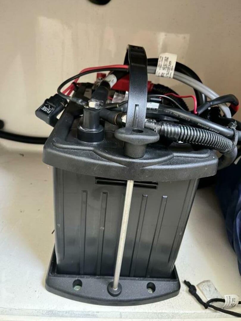 Slide: The Image of Boston Whaler 250 Outrage 2009 - 5051165