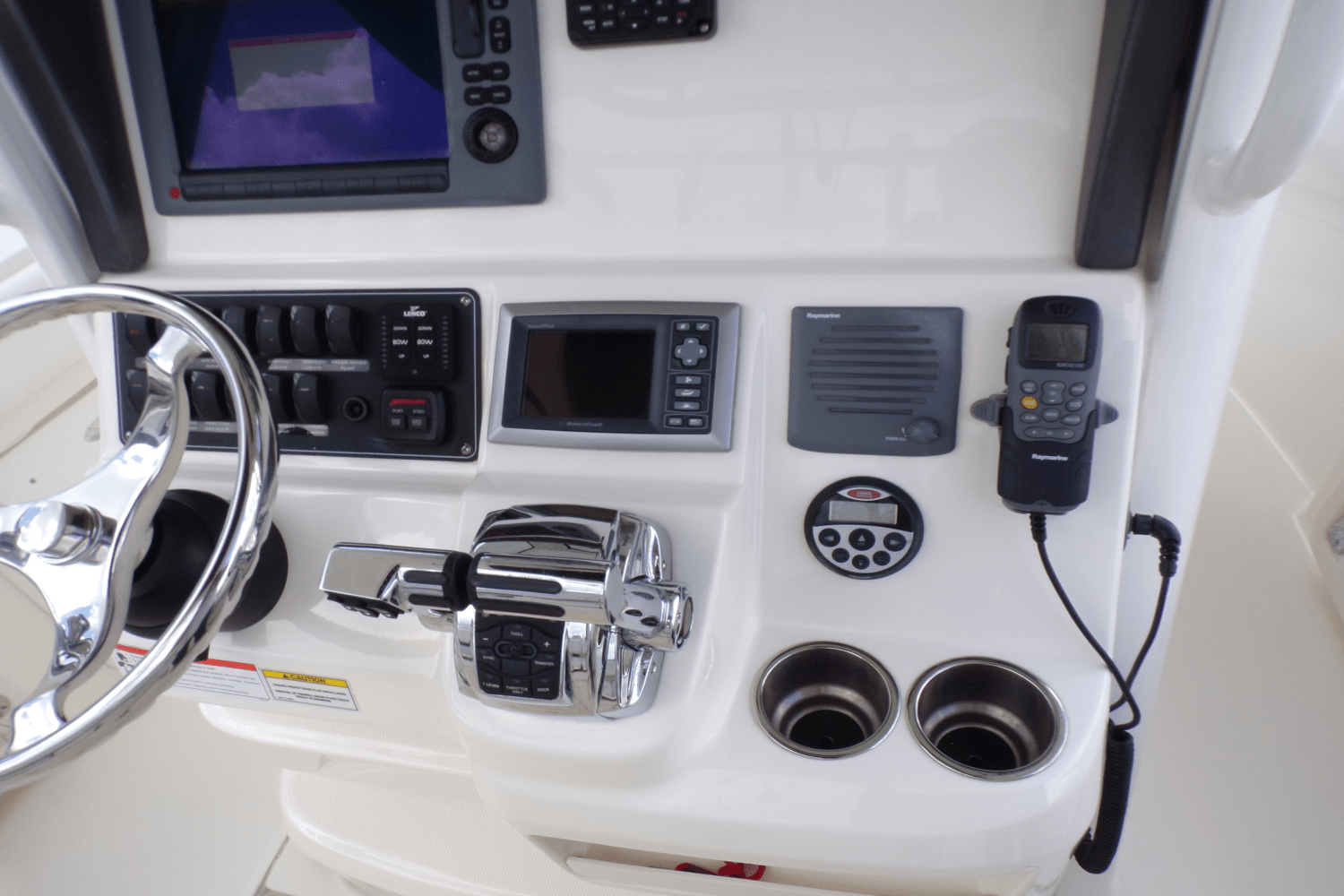 Slide: The Image of Boston Whaler 250 OUTRAGE 2009 - 54