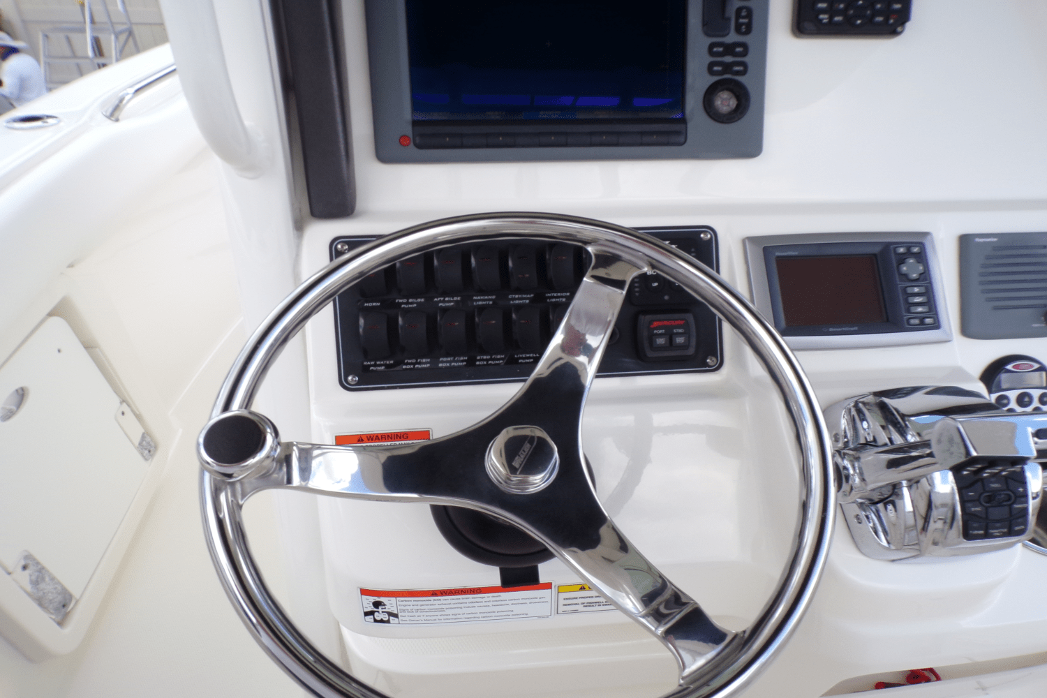 Slide: The Image of Boston Whaler 250 OUTRAGE 2009 - 55
