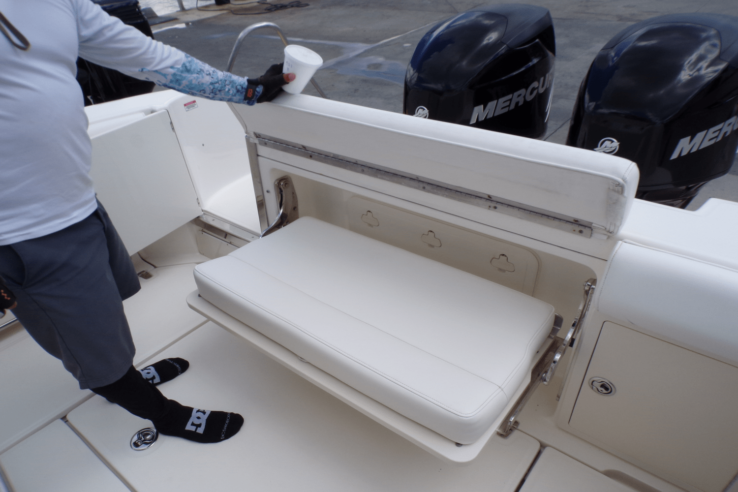 Slide: The Image of Boston Whaler 250 OUTRAGE 2009 - 58