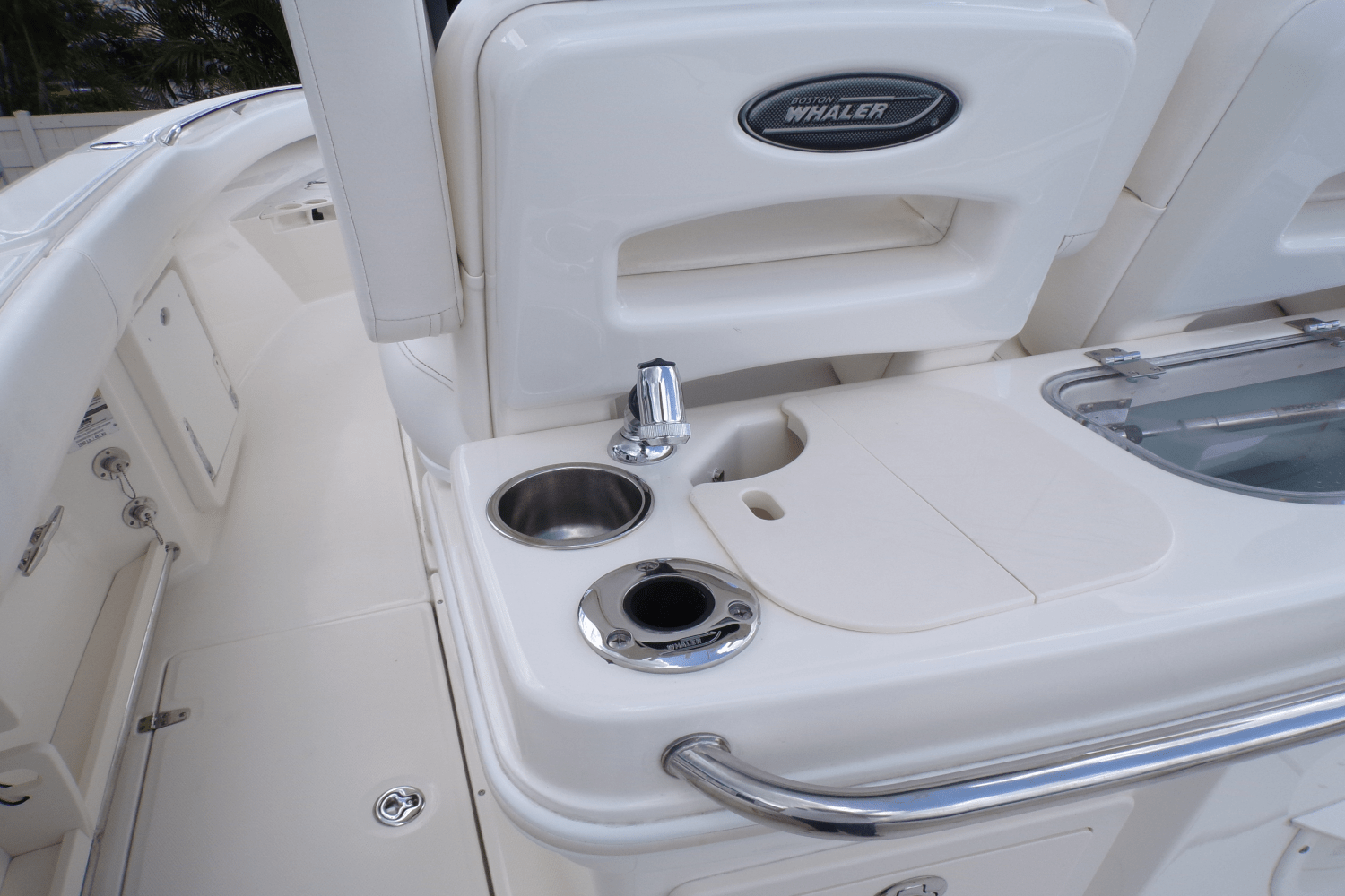 Slide: The Image of Boston Whaler 250 OUTRAGE 2009 - 59