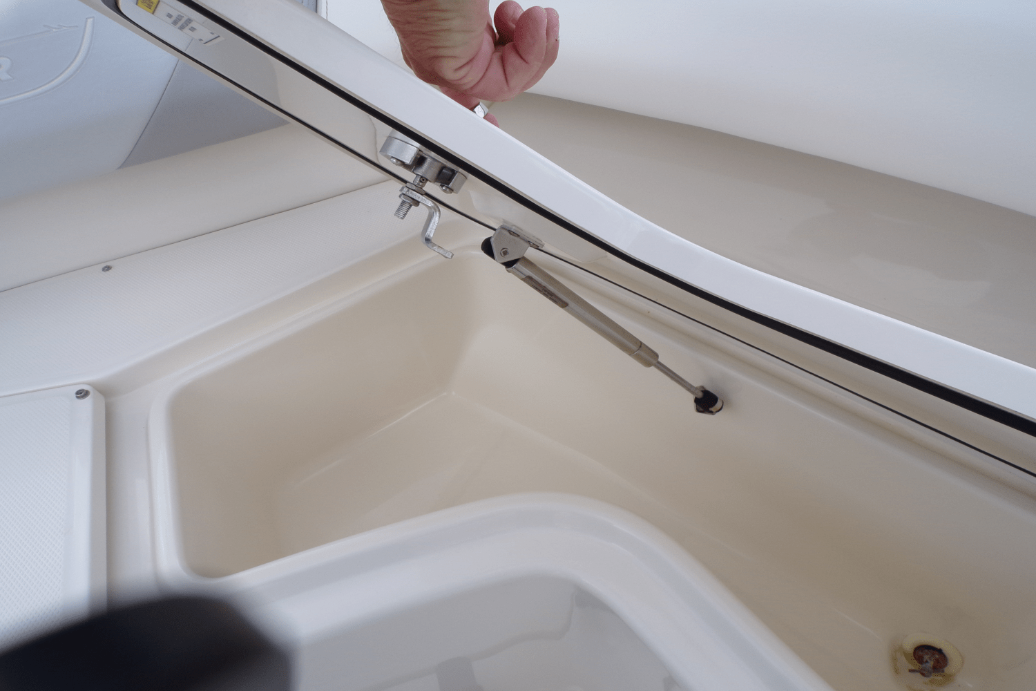 Slide: The Image of Boston Whaler 250 OUTRAGE 2009 - 65