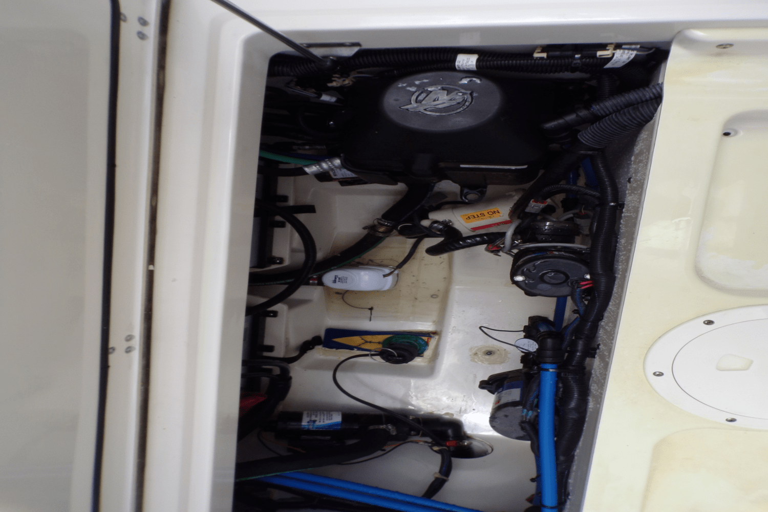 Slide: The Image of Boston Whaler 250 OUTRAGE 2009 - 71