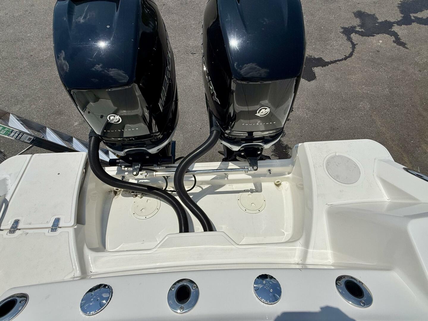 Slide: The Image of Boston Whaler 250 Outrage 2017 - 5503440