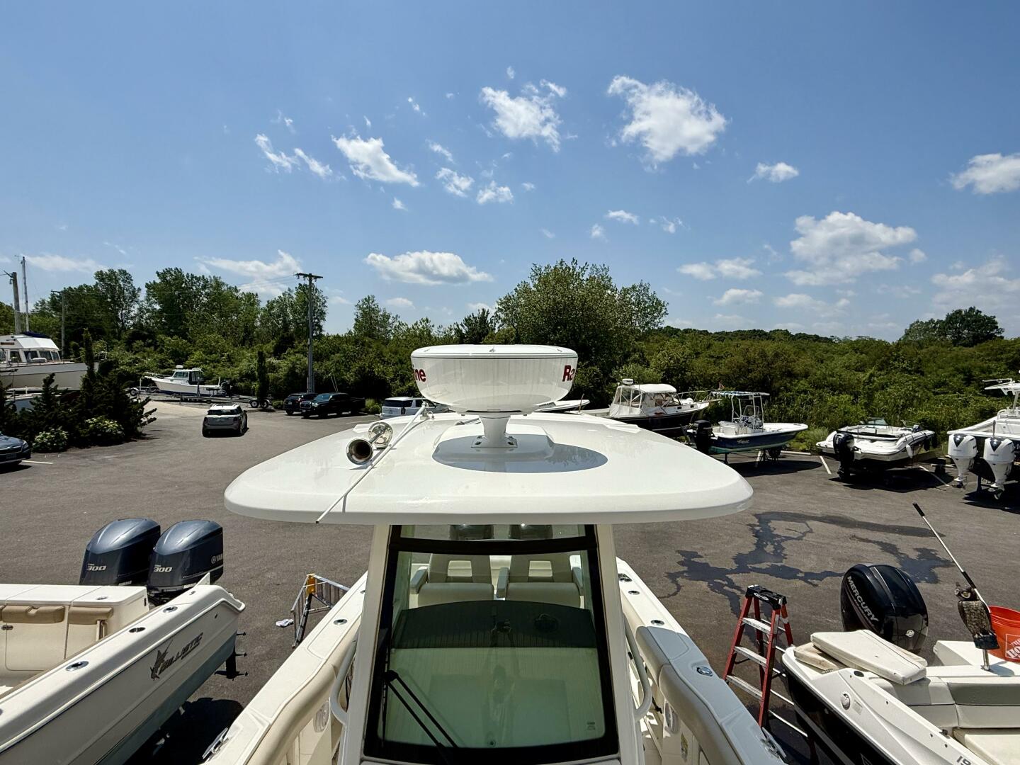 Slide: The Image of Boston Whaler 250 Outrage 2017 - 5503456