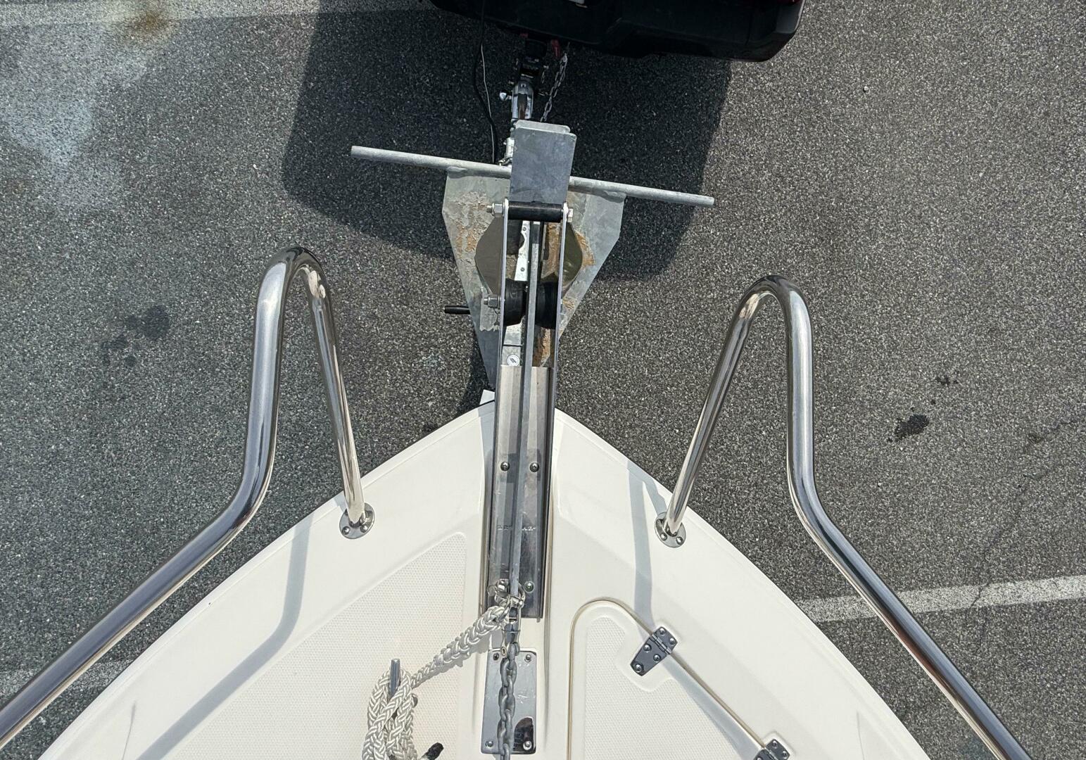 Slide: The Image of Boston Whaler 250 Outrage 2022 - 5279675