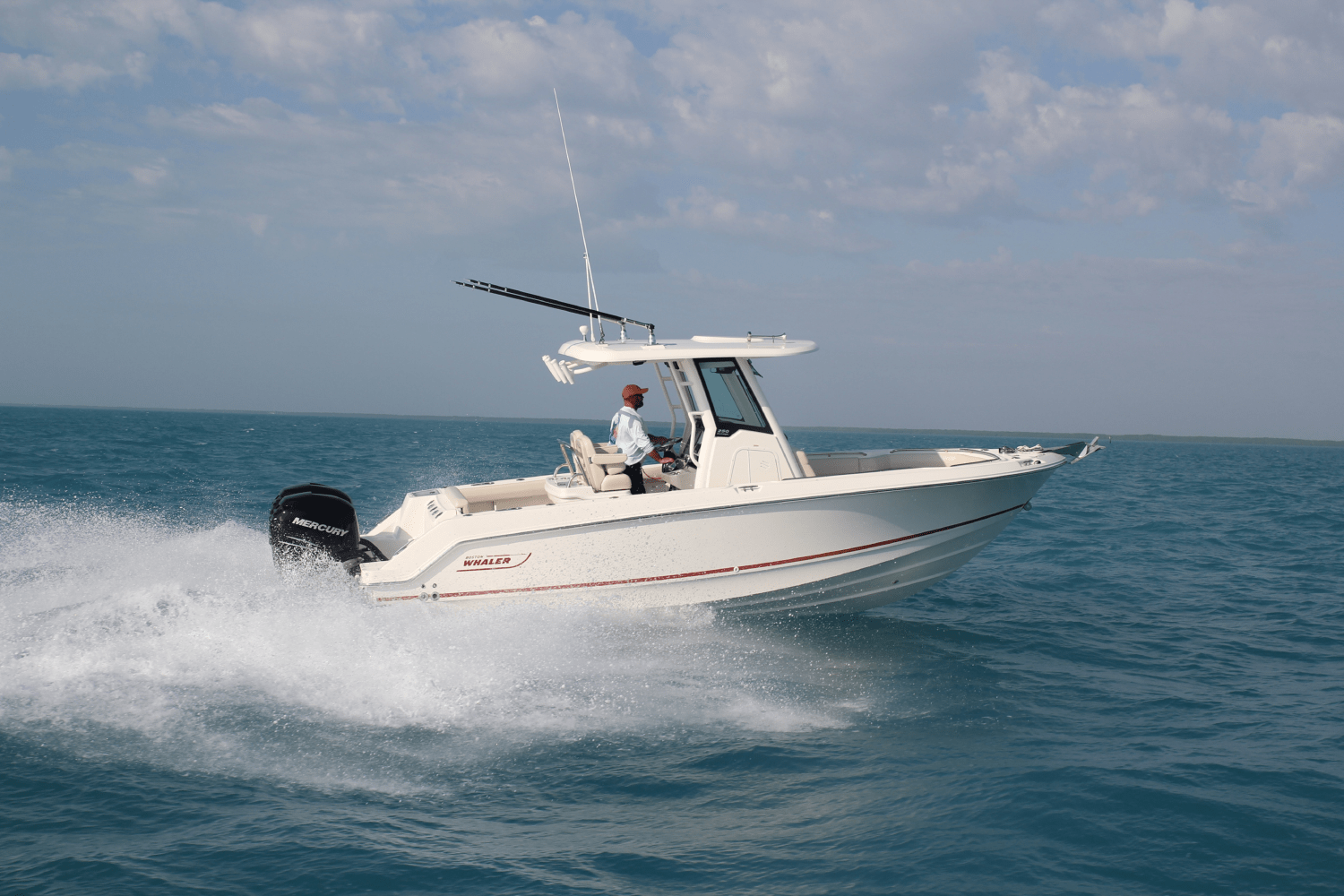 Slide: The Image of Boston Whaler 250 Outrage 2025 - 43