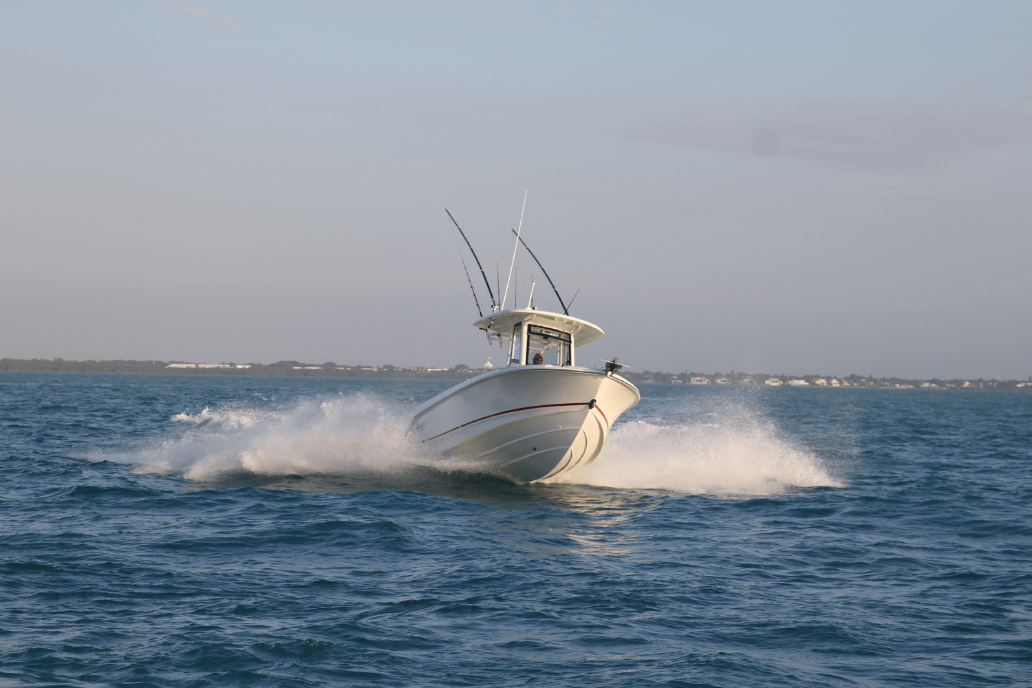 Slide: The Image of Boston Whaler 250 Outrage 2025 - 48
