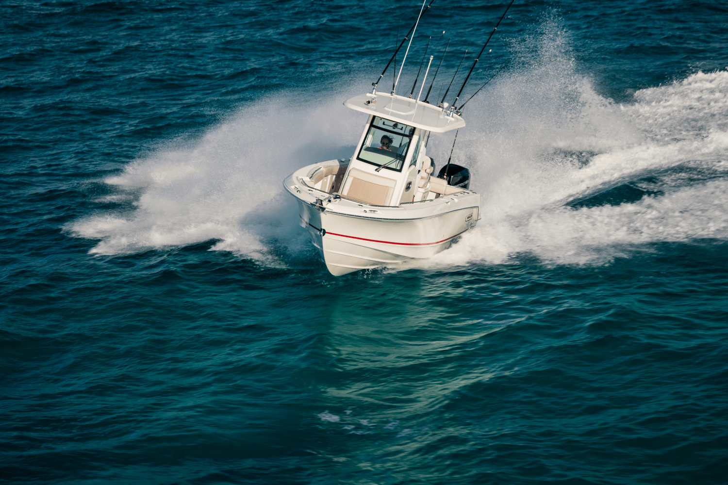 Slide: The Image of Boston Whaler 250 Outrage 2025 - 60