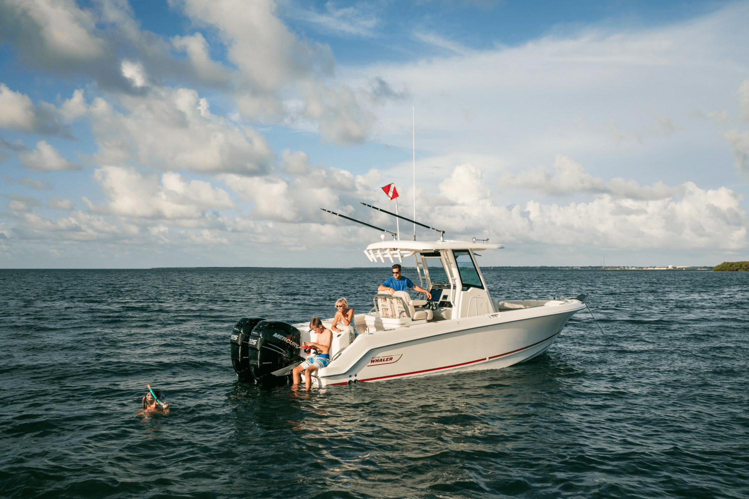Slide: The Image of Boston Whaler 250 Outrage 2025 - 69