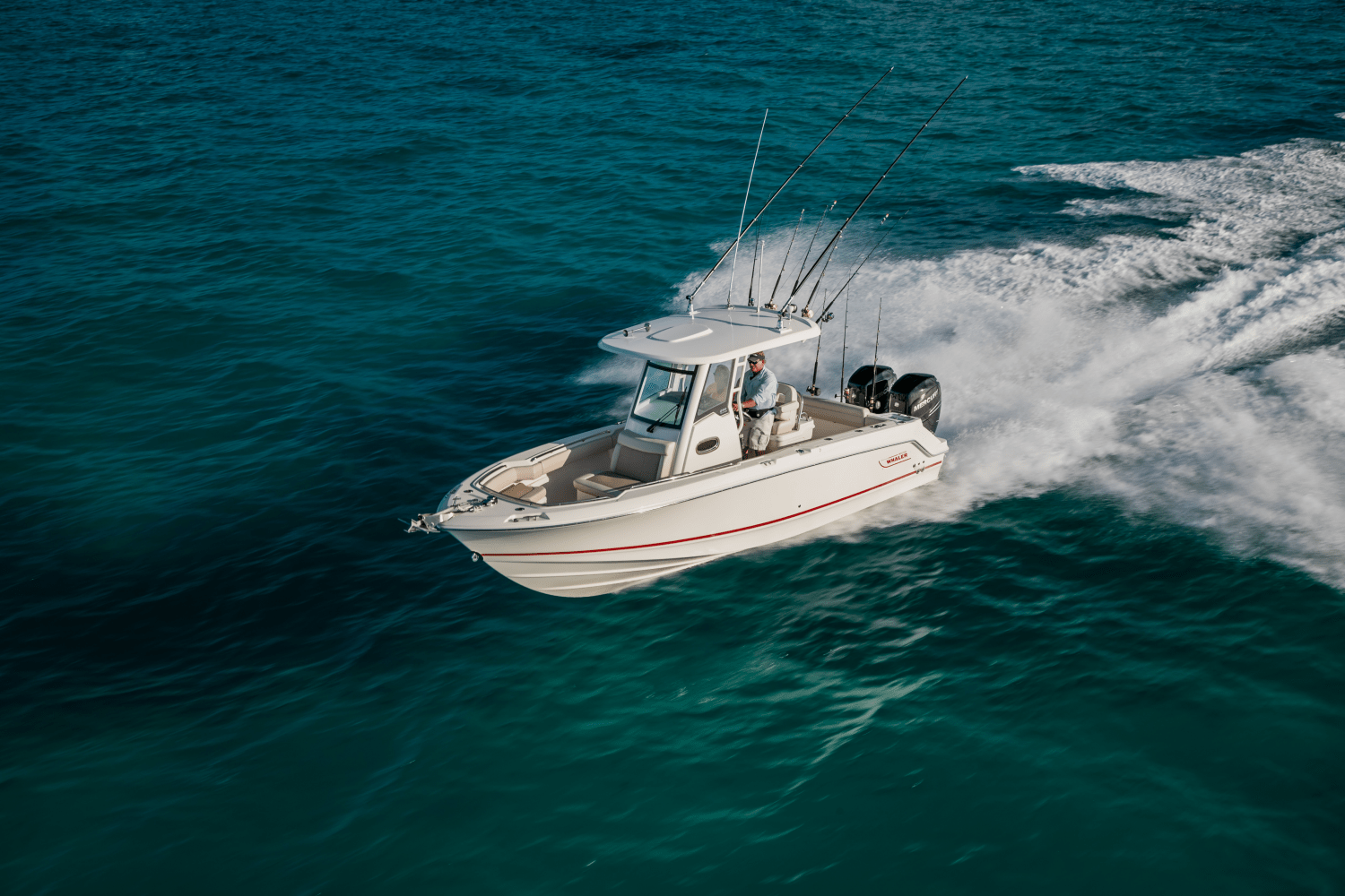 Slide: The Image of Boston Whaler 250 Outrage 2026 - 42