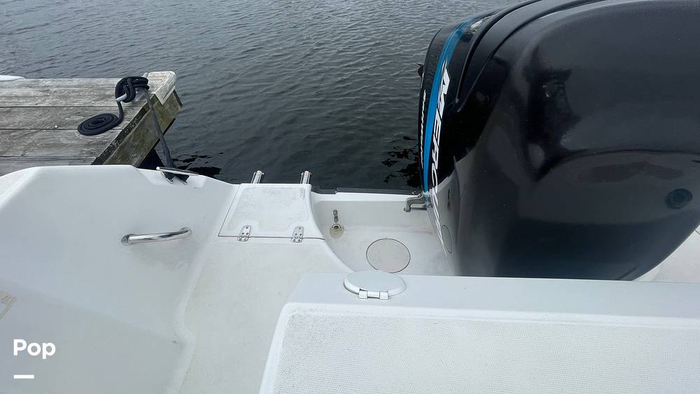 Slide: The Image of Boston Whaler 255 Conquest 2003 - 15468954