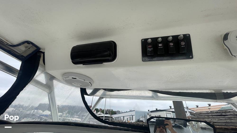 Slide: The Image of Boston Whaler 255 Conquest 2003 - 15468965