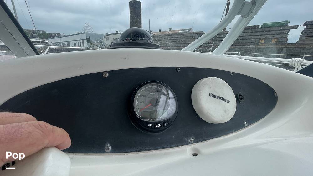 Slide: The Image of Boston Whaler 255 Conquest 2003 - 15468969