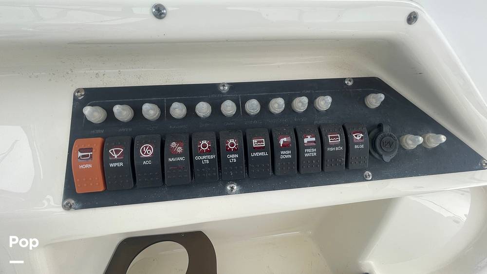 Slide: The Image of Boston Whaler 255 Conquest 2003 - 15468973