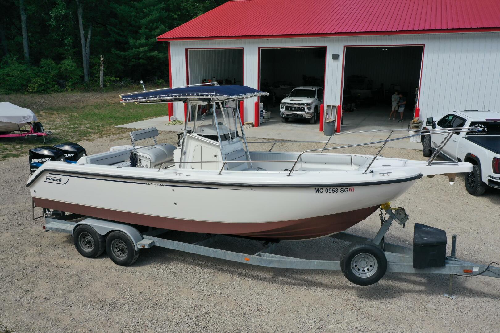 Slide: The Image of Boston Whaler 260 Outrage 2002 - 5638283
