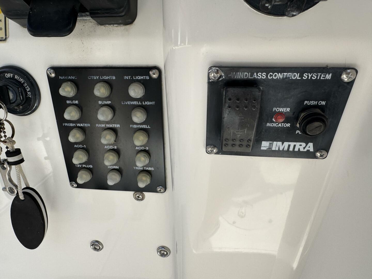 Slide: The Image of Boston Whaler 260 Outrage 2002 - 5638302