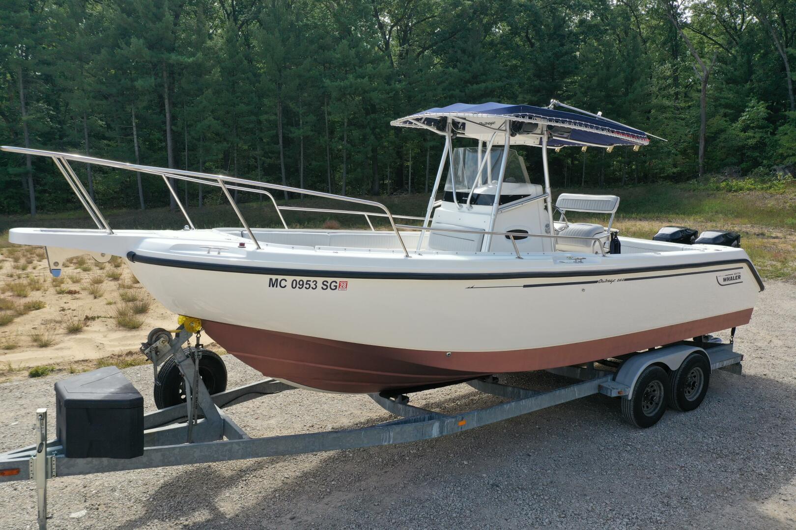 Slide: The Image of Boston Whaler 260 Outrage 2002 - 5638284