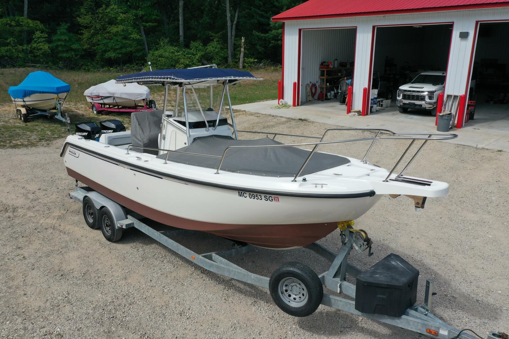 Slide: The Image of Boston Whaler 260 Outrage 2002 - 5638285