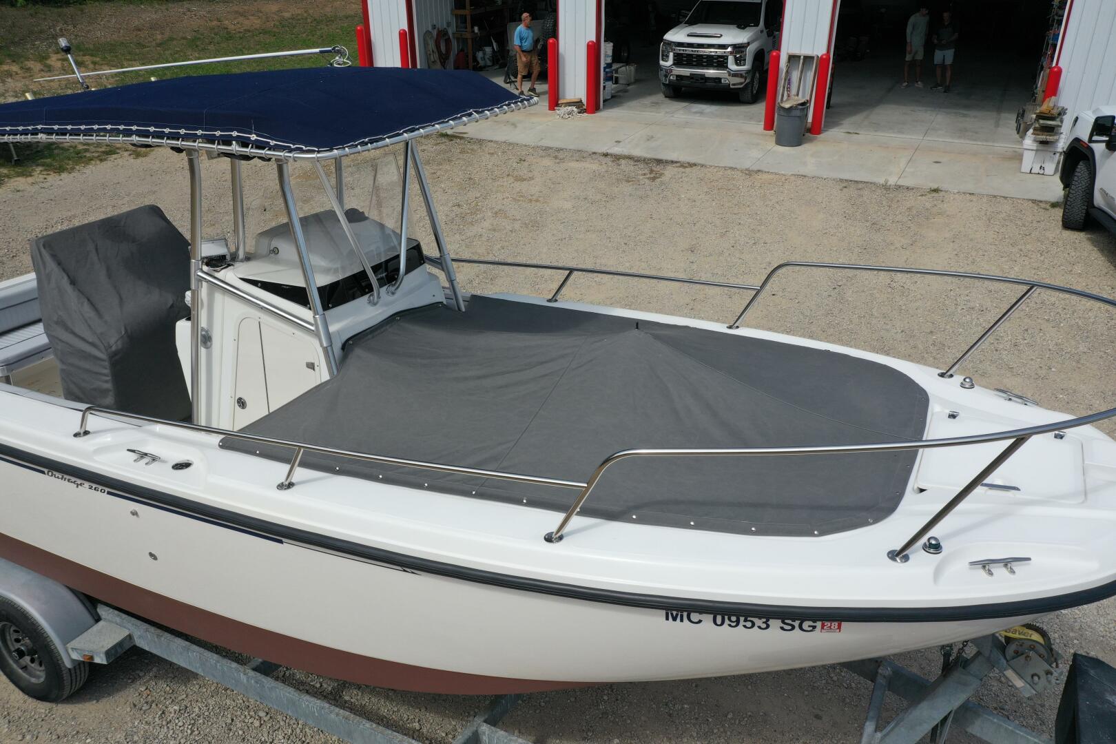Slide: The Image of Boston Whaler 260 Outrage 2002 - 5638291