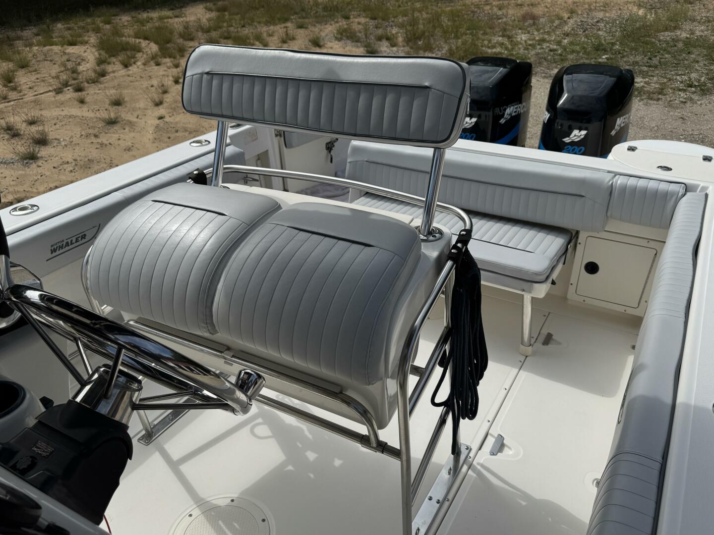 Slide: The Image of Boston Whaler 260 Outrage 2002 - 5638293