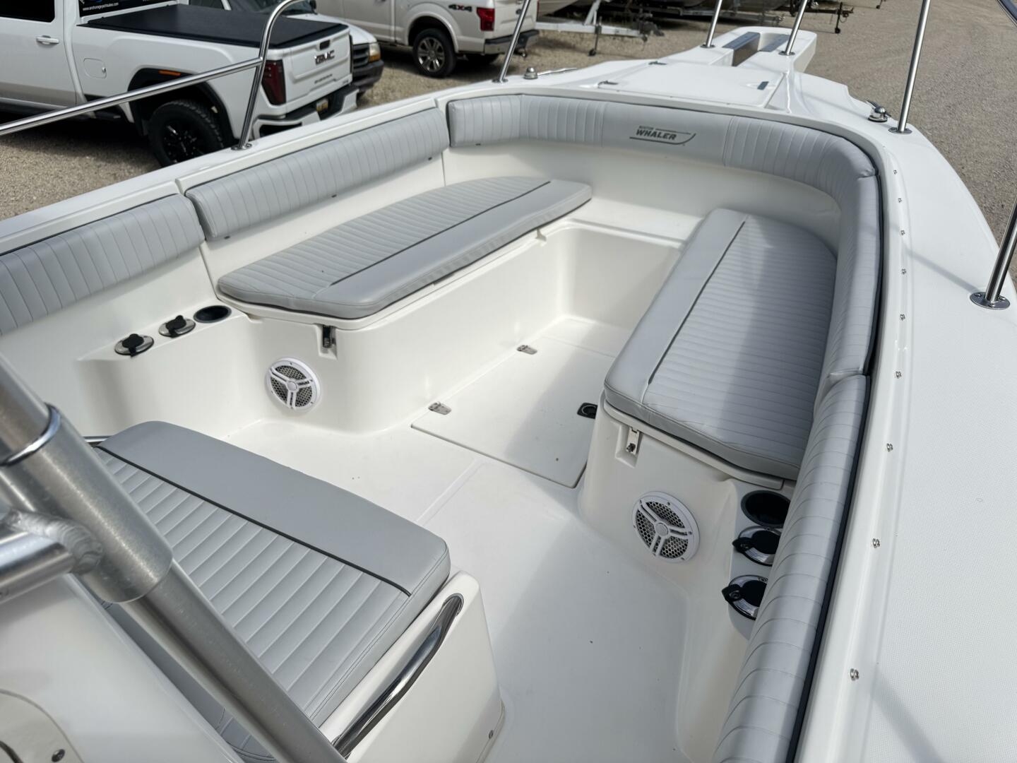 Slide: The Image of Boston Whaler 260 Outrage 2002 - 5638297