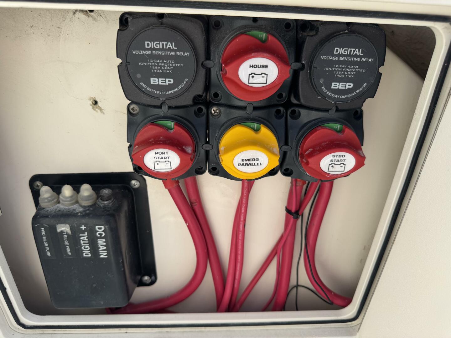 Slide: The Image of Boston Whaler 260 Outrage 2002 - 5638301