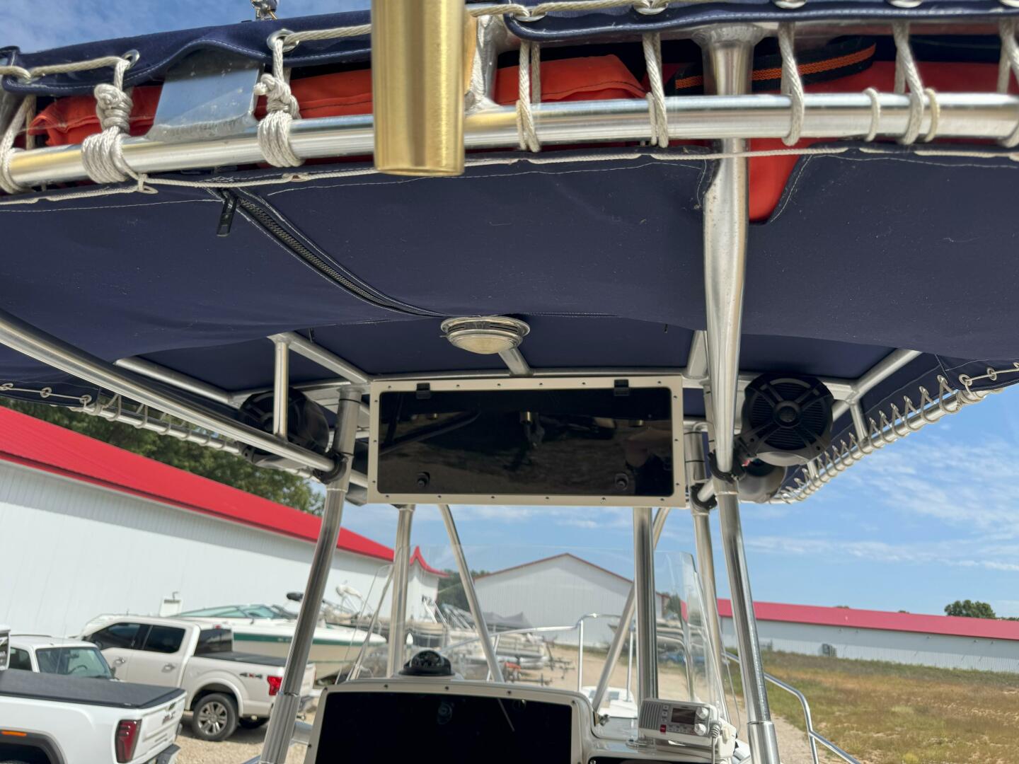 Slide: The Image of Boston Whaler 260 Outrage 2002 - 5640334