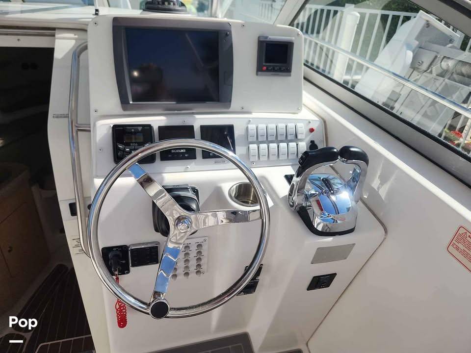 Slide: The Image of Boston Whaler 26 Conquest 2001 - 15424680