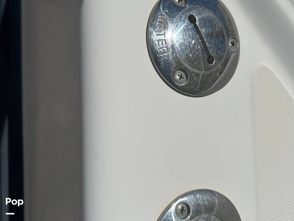 Slide: The Image of Boston Whaler 26 Conquest 2001 - 15457762