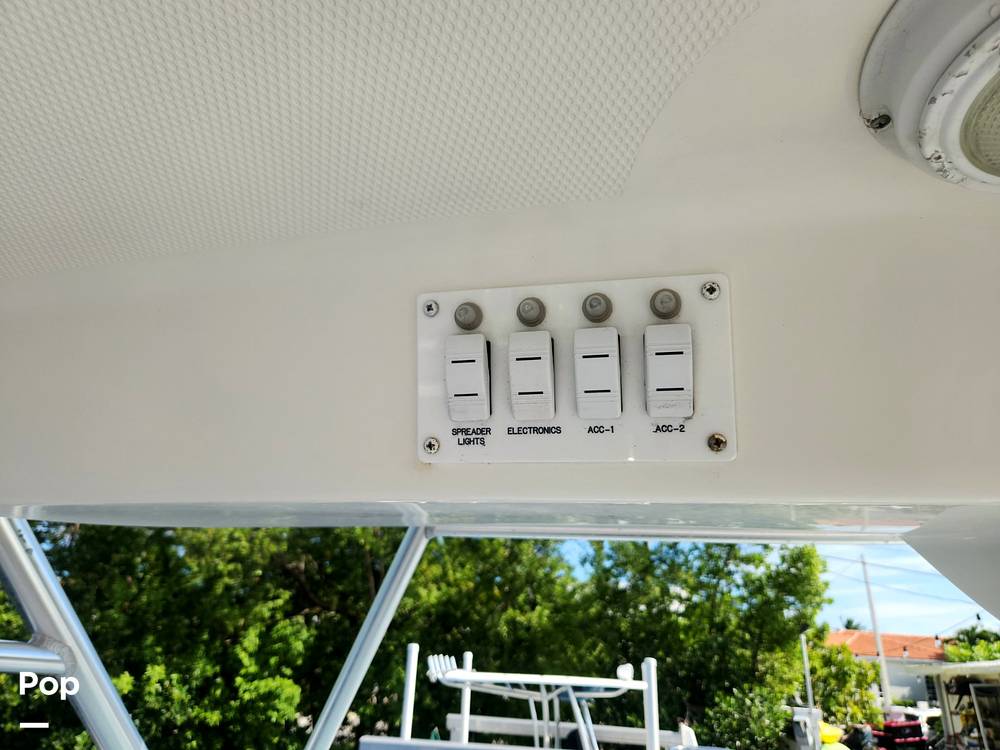 Slide: The Image of Boston Whaler 26 Conquest 2001 - 15457990