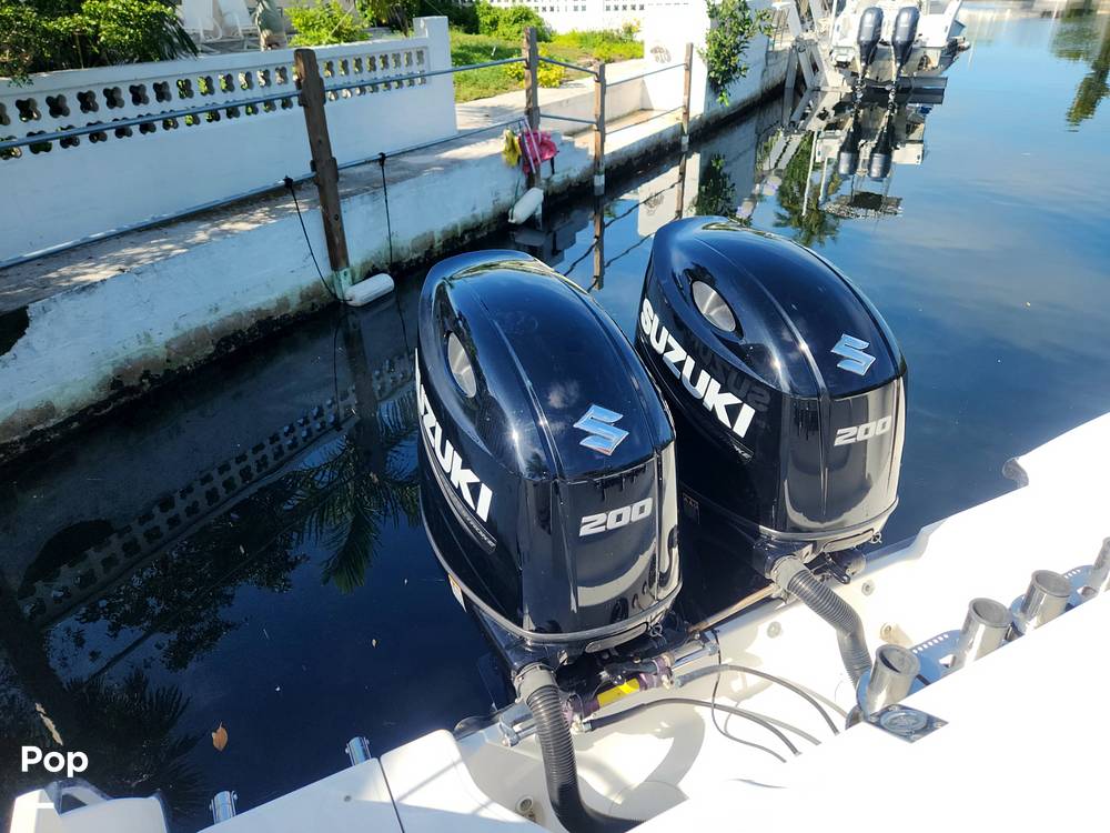 Slide: The Image of Boston Whaler 26 Conquest 2001 - 15458001