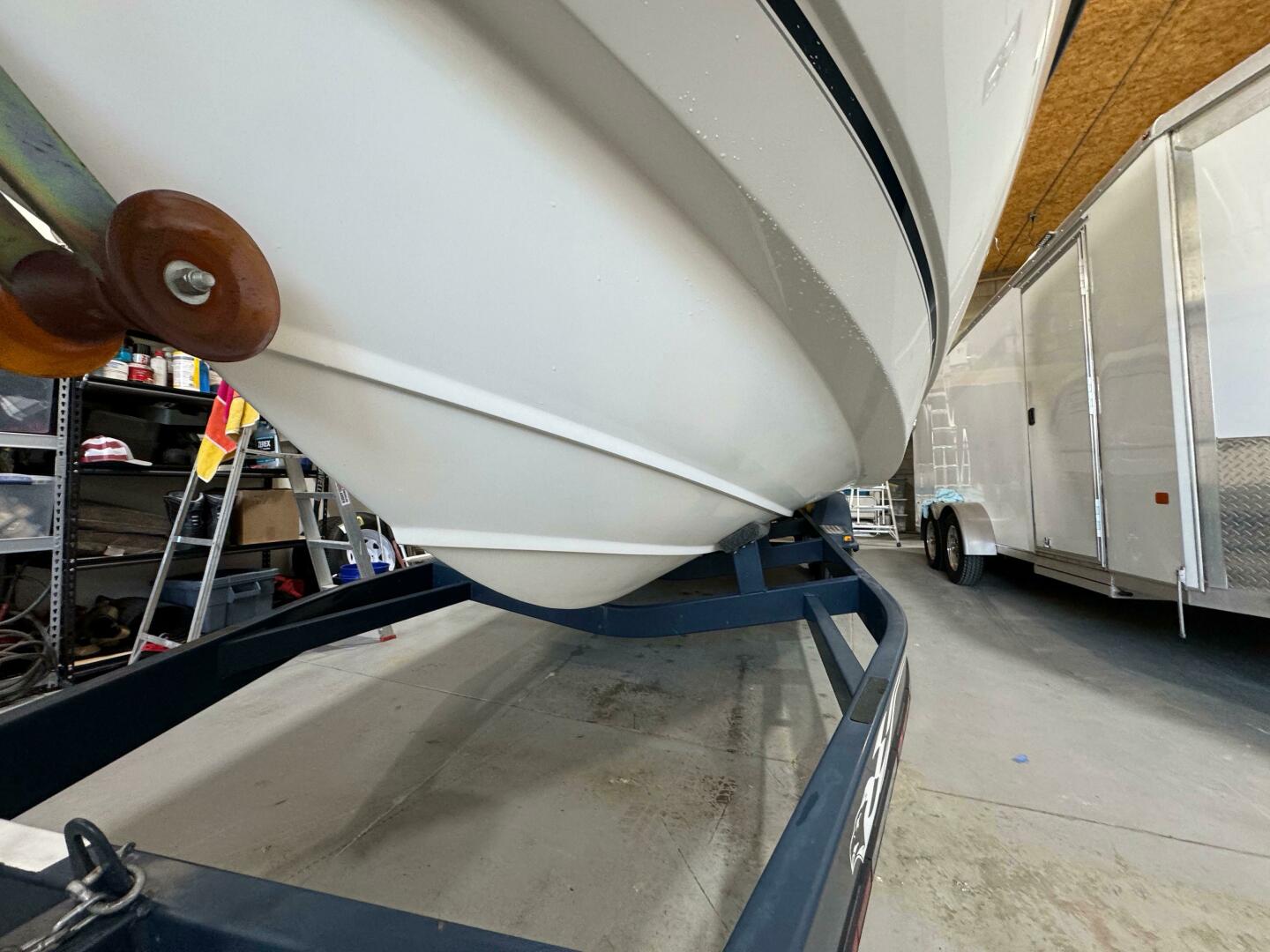 Slide: The Image of Boston Whaler 26 Outrage 2001 - 4730421